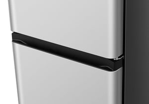 Hisense 3.1-cu ft Mini Fridge with Freezer ( Silver ) ENERGY STAR