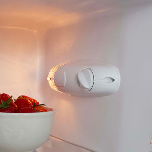 Avanti 8.6-cu ft Counter-Depth Top-Freezer Refrigerator ( White ) ENERGY STAR Certified