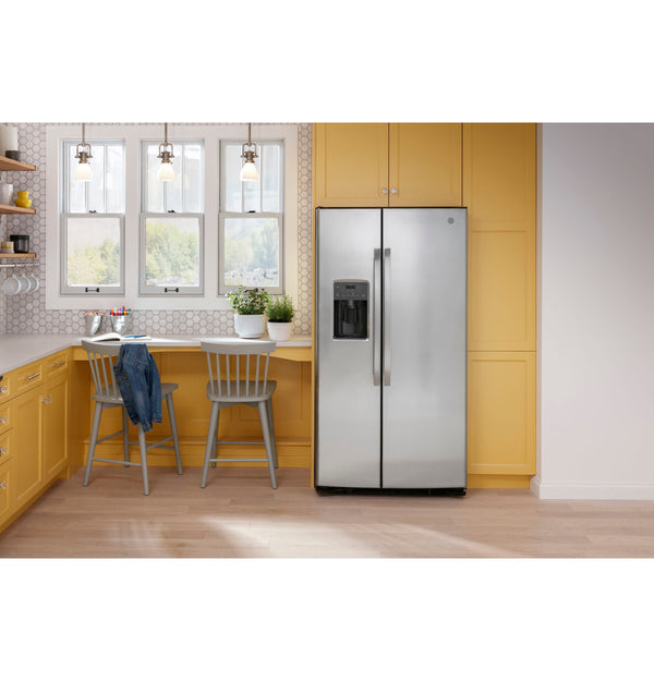 GE 25.3-cu ft Side-by-Side Refrigerator with Ice Maker ,Water and Ice Dispenser ( Stainless Steel )