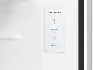 Hisense 18-cu ft Top-Freezer Refrigerator ( Black ) Garage Ready ENERGY STAR Certified