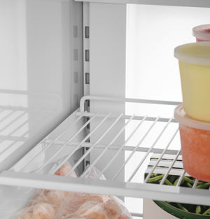 Cafe 28.7-cu ft Counter-Depth Side-by-Side Refrigerator Built-In Smart Compatible with Ice Maker ,Water and Ice Dispenser ( Stainless Steel )